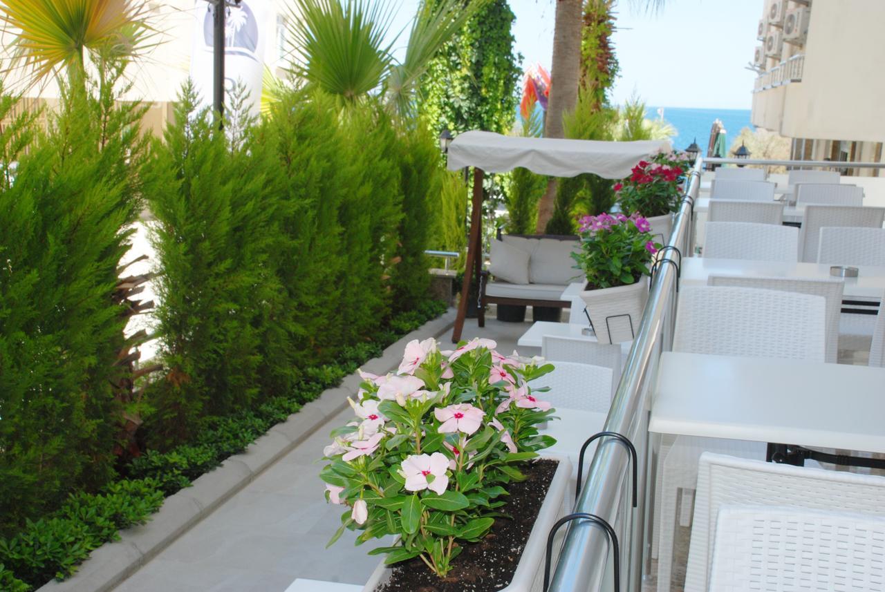 Palm Beach Otel 锡利夫凯 外观 照片